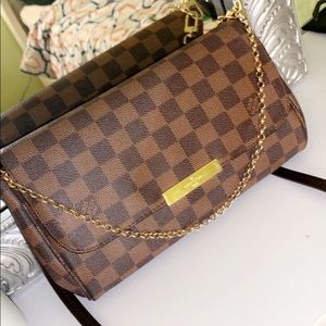 Bags - Louis Vuitton purse Bags - Louis Vuitton purse